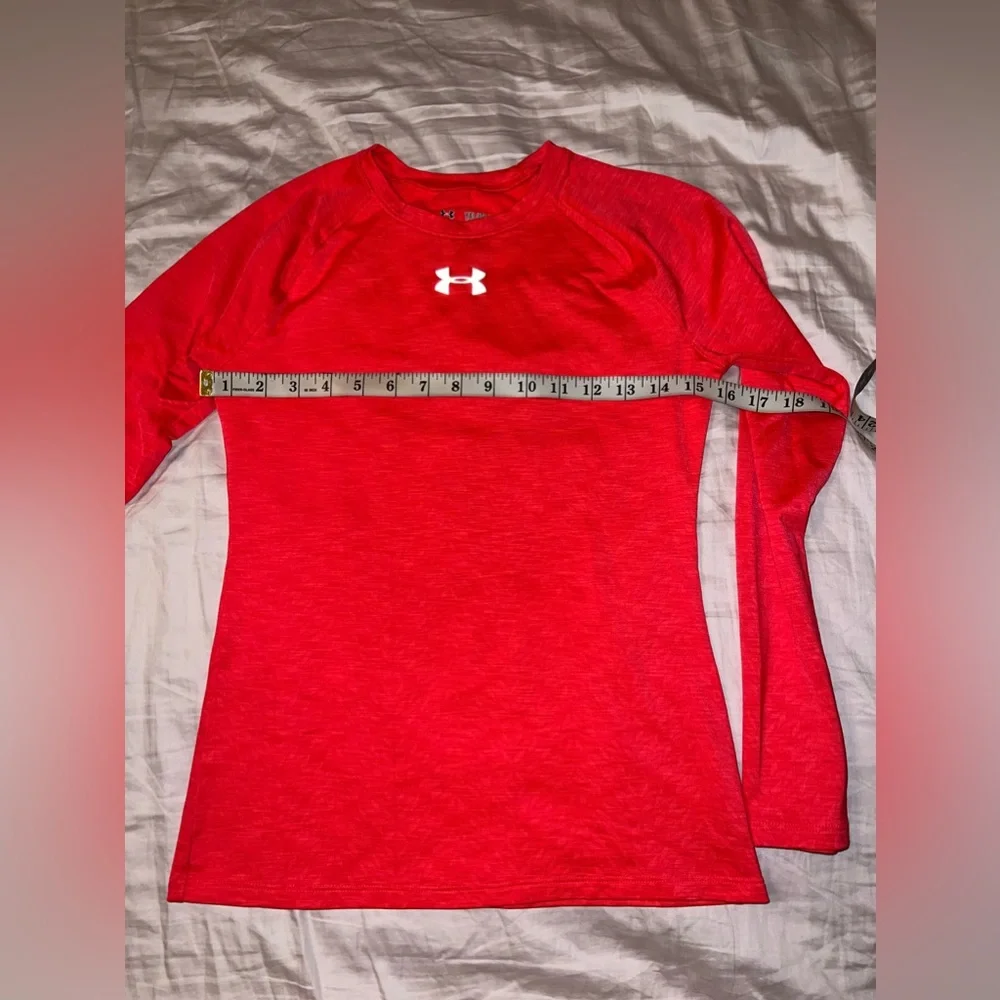 Under Armour Coral Long Sleeve Performance Top Kids Size XL